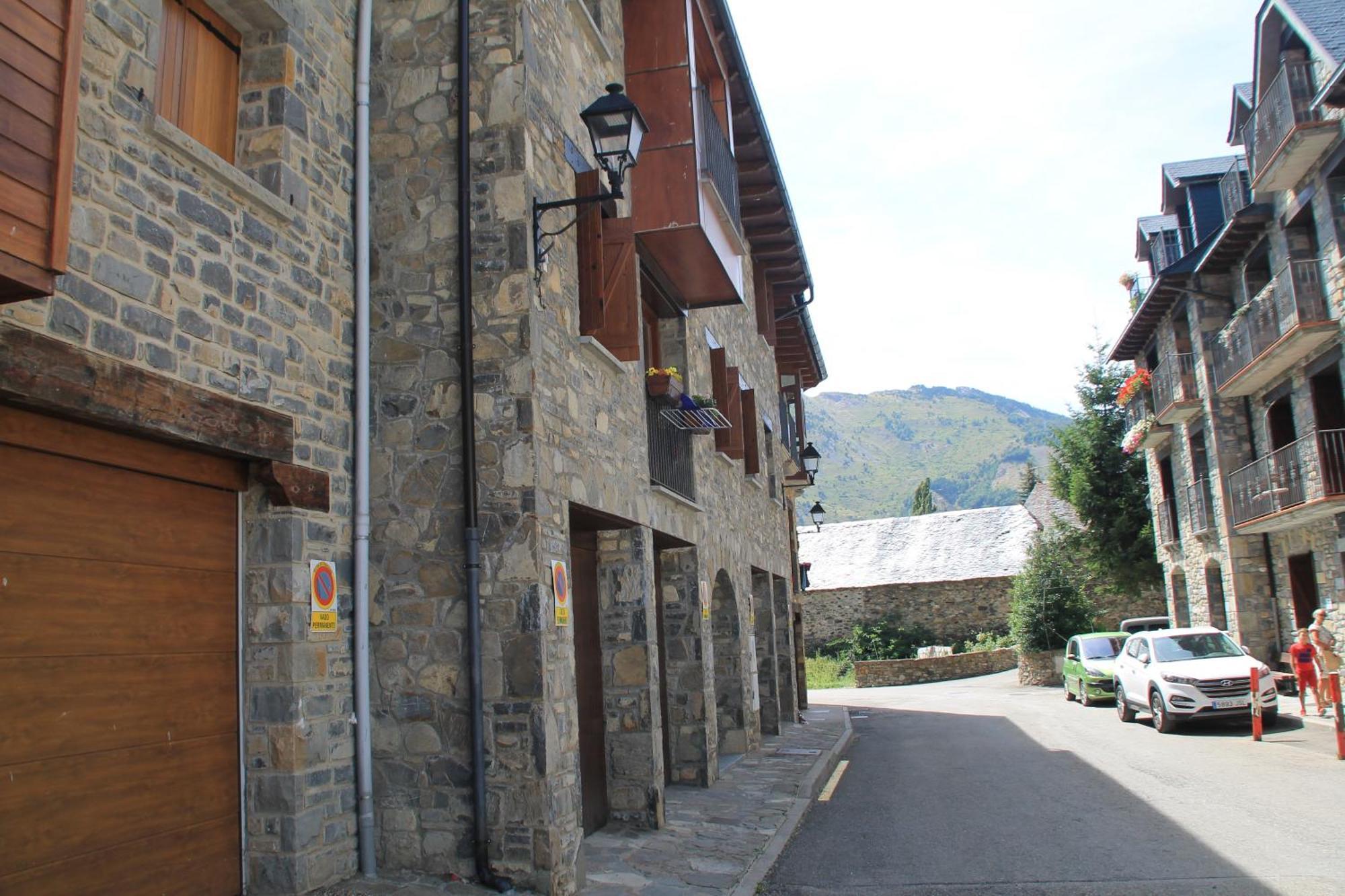 Sallent De Gallego - Formigal - Pirineos Sur Exterior foto